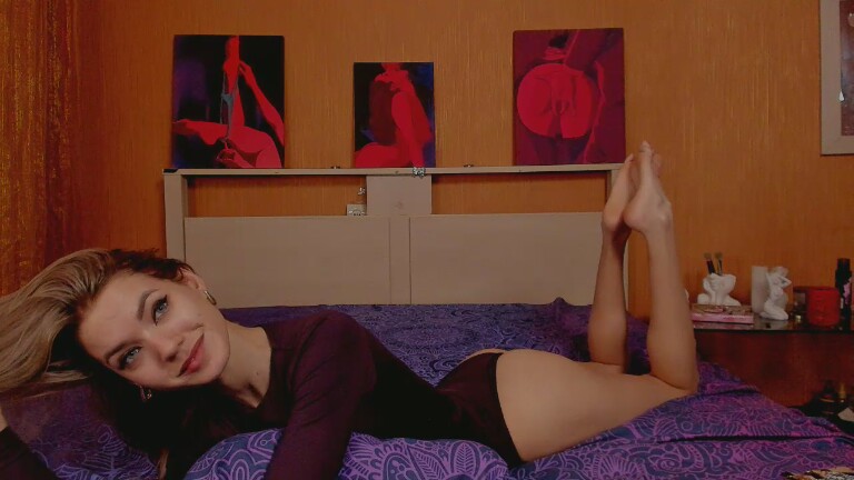 Alyonaqueenn's Streamate show and profile