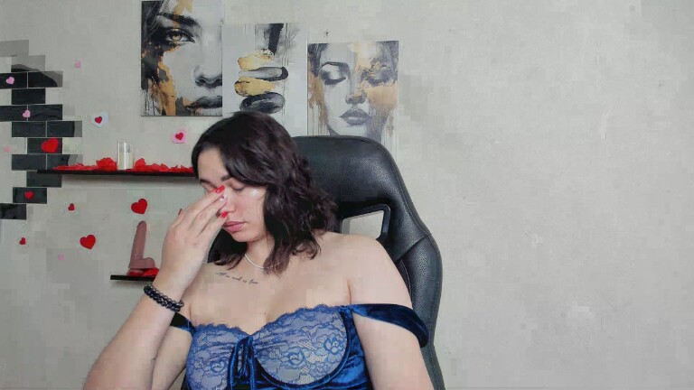 GlamNova's Streamate show and profile