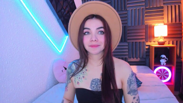 KendallSummer's Streamate show and profile