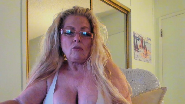 amberxxx's Streamate show and profile
