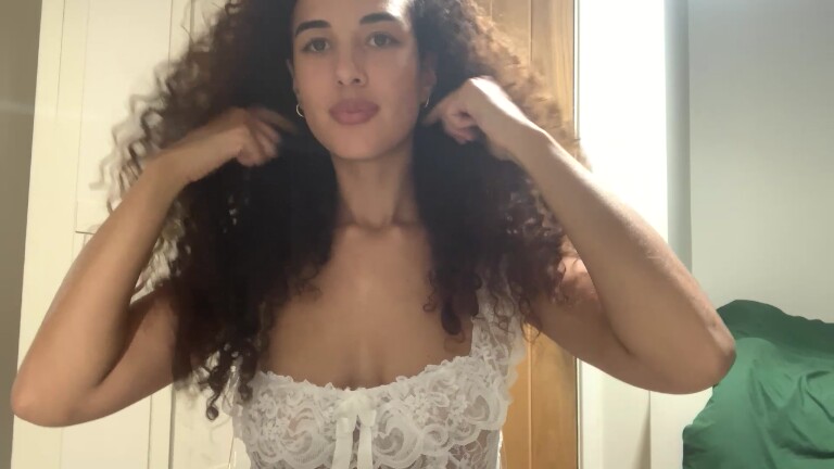 MissMilano_xo's Streamate show and profile