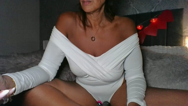 Bronze_goddess's Streamate show and profile